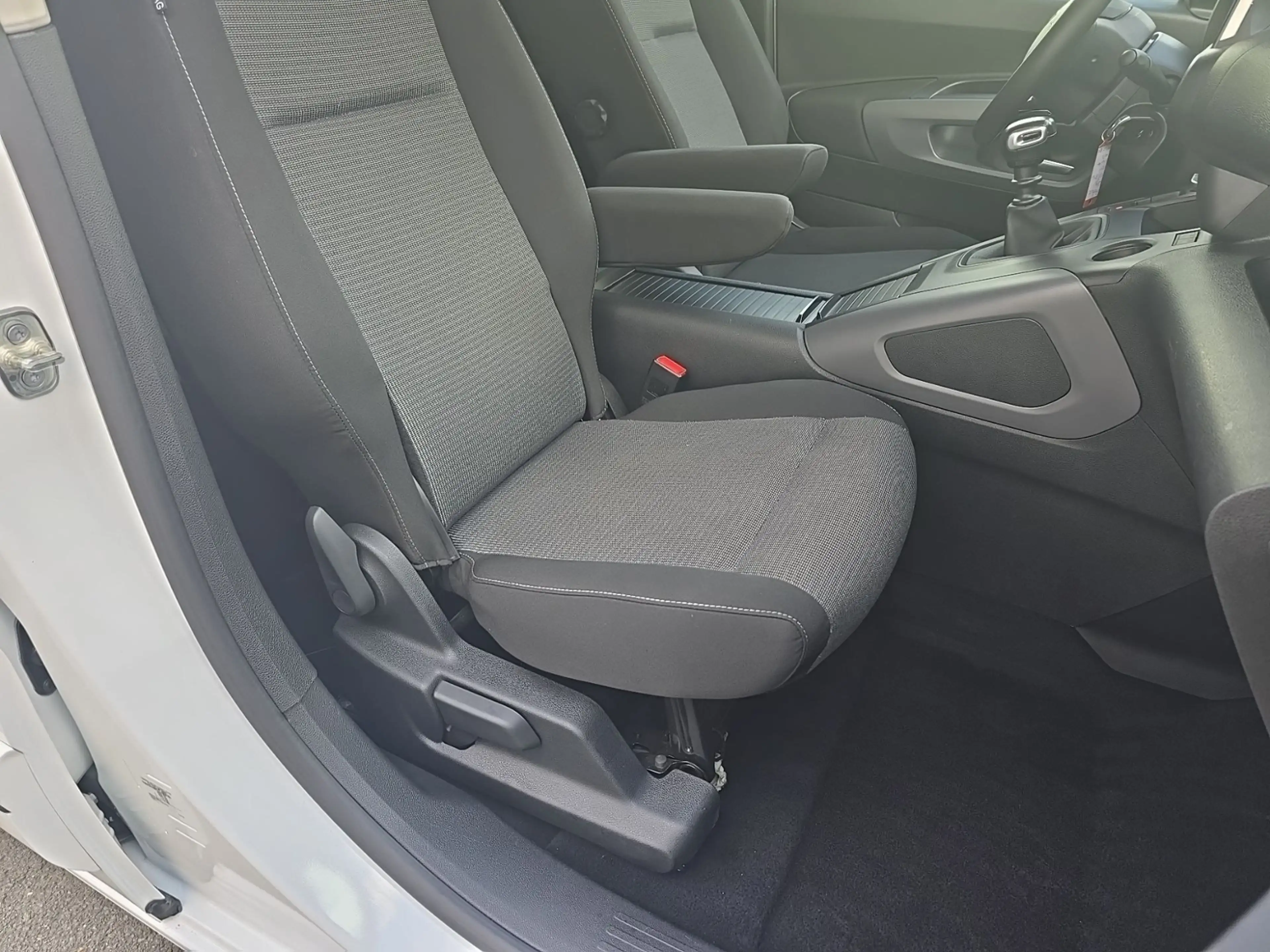 Toyota Proace Verso L1 Team D Klima*Tempomat*AHK — photo 13