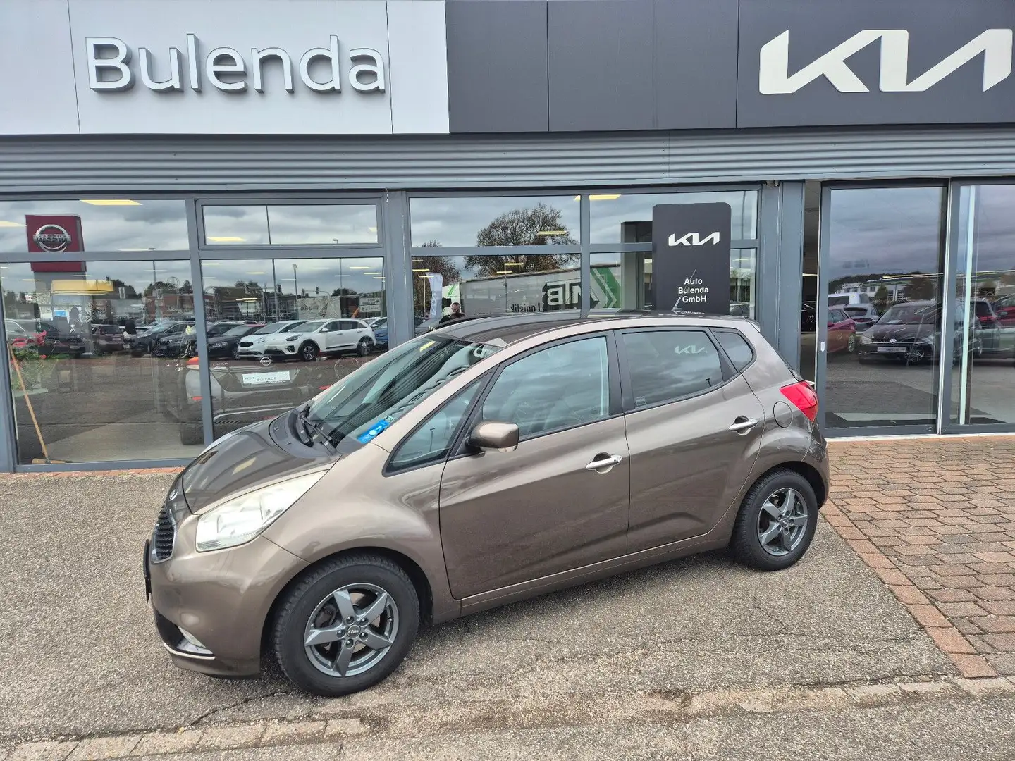 Kia Venga 1.6 DREAM-TEAM Navi Kamera Automatik AWR Braun - 1