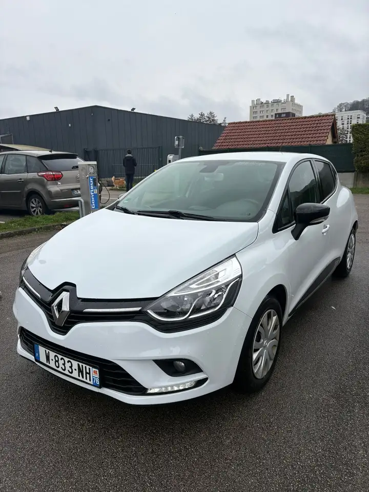 Renault Clio TCe 100 BUSINESS EDITION