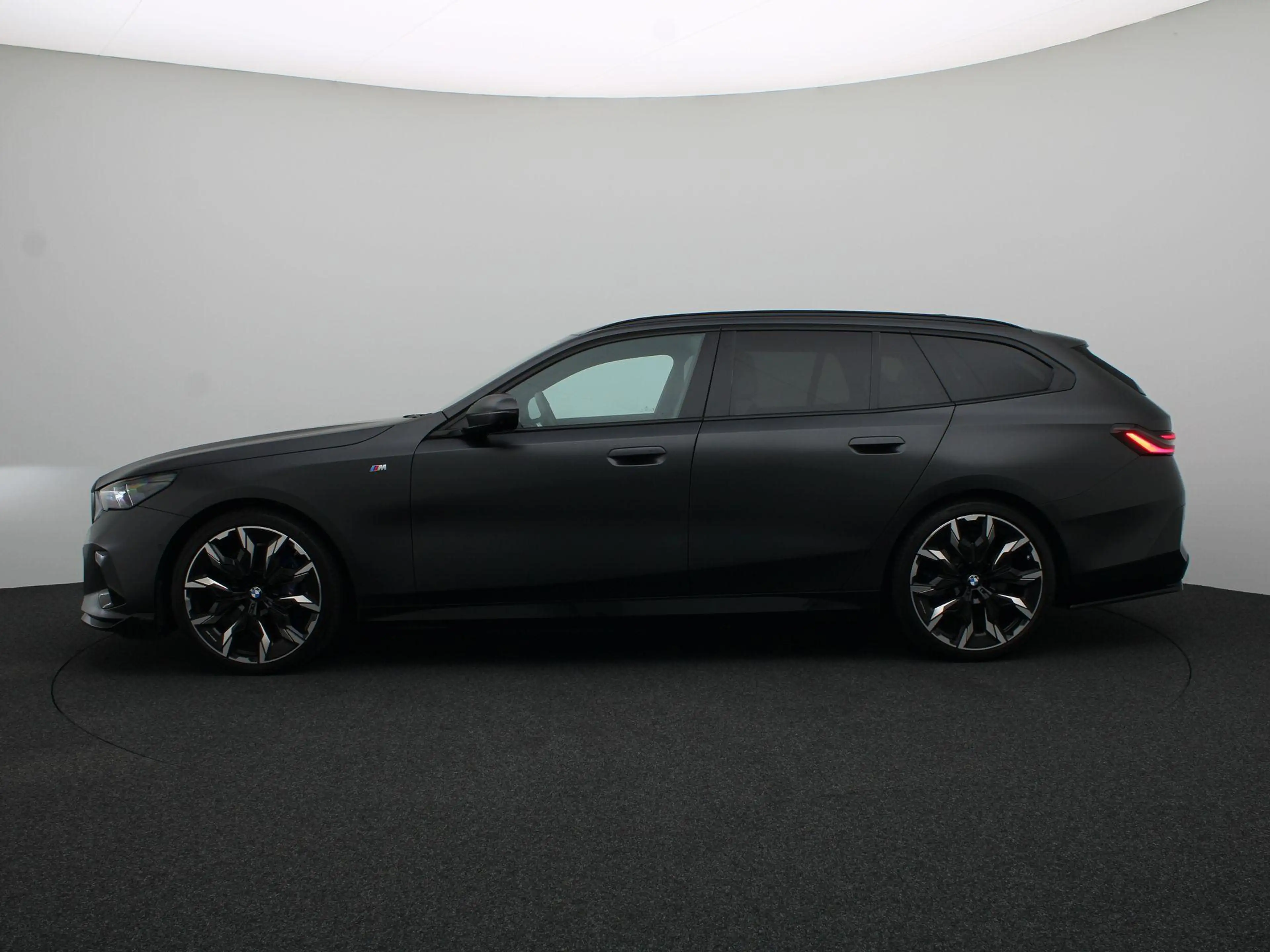 BMW i5 Touring eDrive40 | M Sportpakket Pro | Innovation — photo 4