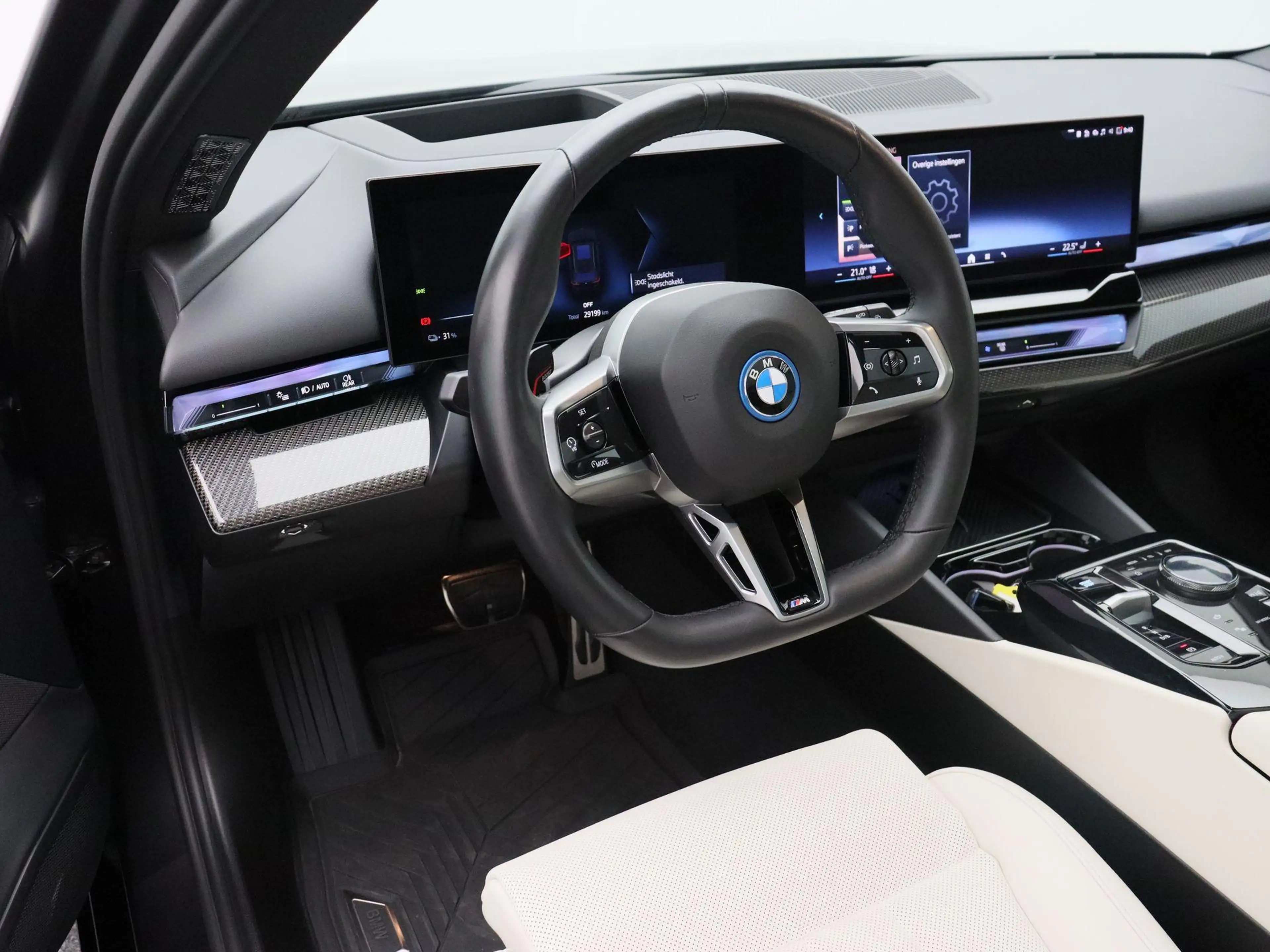 BMW i5 Touring eDrive40 | M Sportpakket Pro | Innovation — photo 11