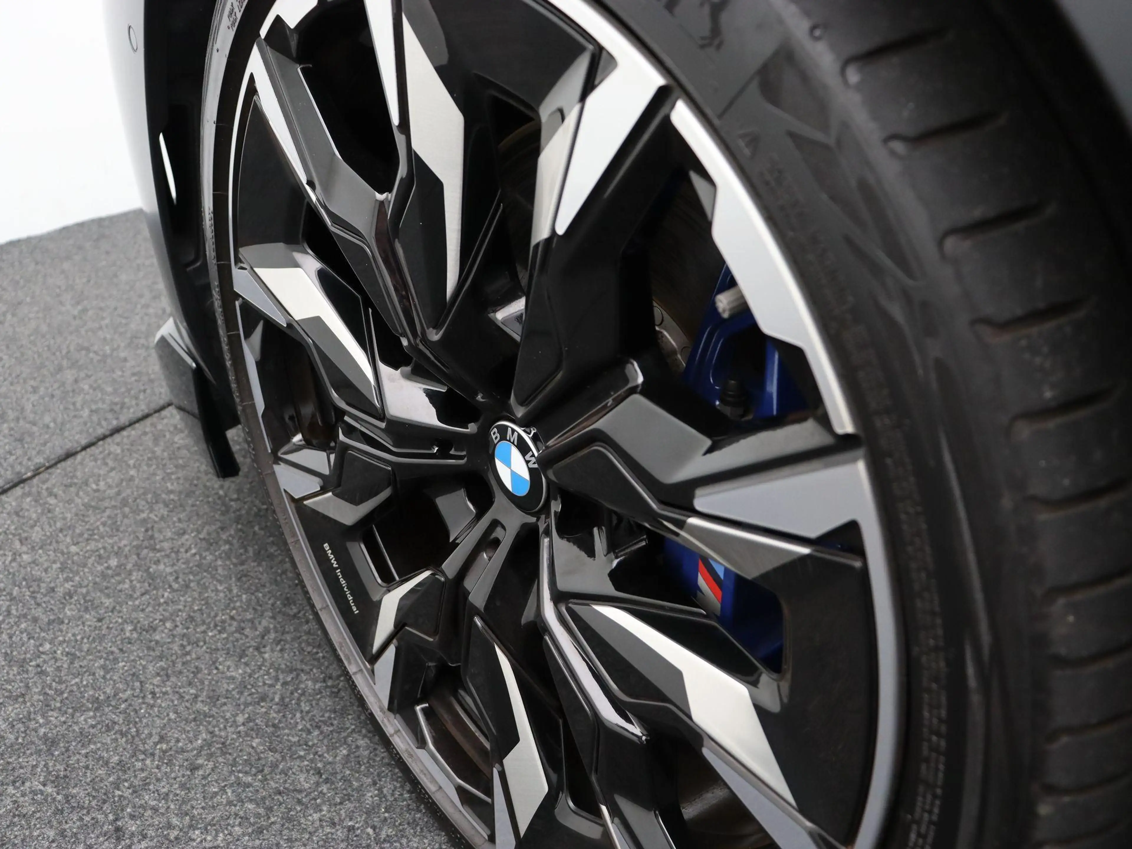 BMW i5 Touring eDrive40 | M Sportpakket Pro | Innovation — photo 9