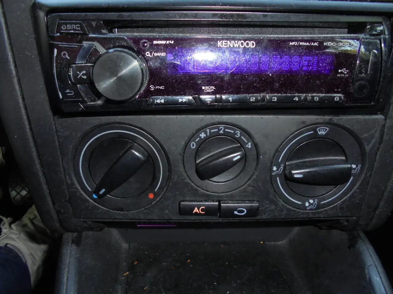 Volkswagen GOLF IV 1,4 !!!!TÜV NEU!!!! 16V Klima 4 Türig, foto 8