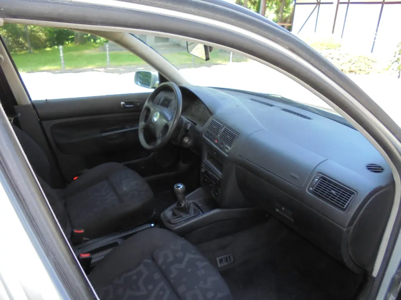 Volkswagen GOLF IV 1,4 !!!!TÜV NEU!!!! 16V Klima 4 Türig, foto 12