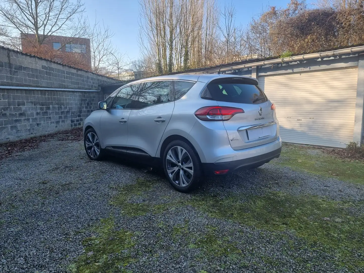Renault Scenic Scenic 1.7 Blue dCi Bose Edition (EU6.2) Zilver - 2