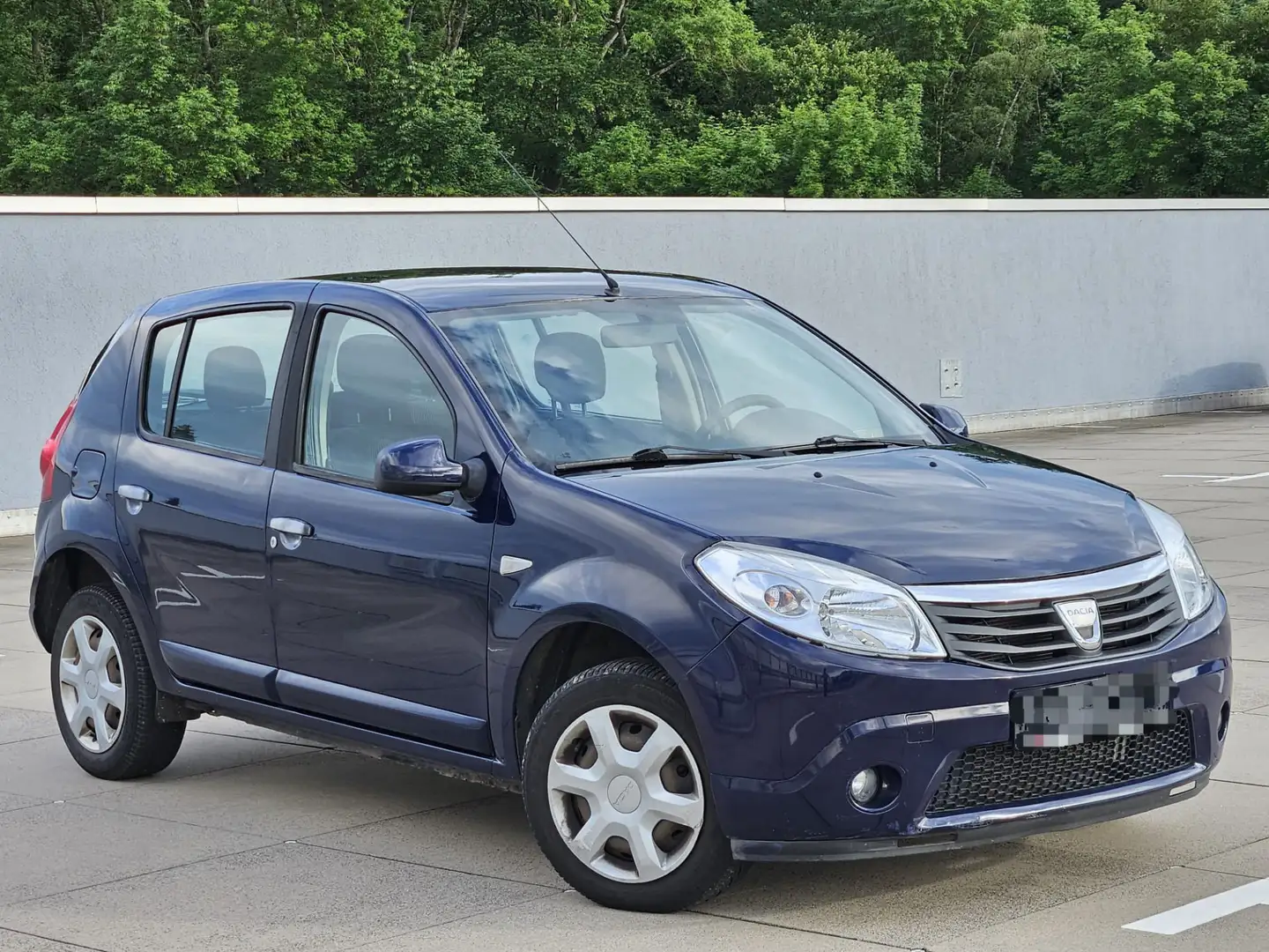Dacia Sandero 1.6 MPI 90 Lauréate - 2