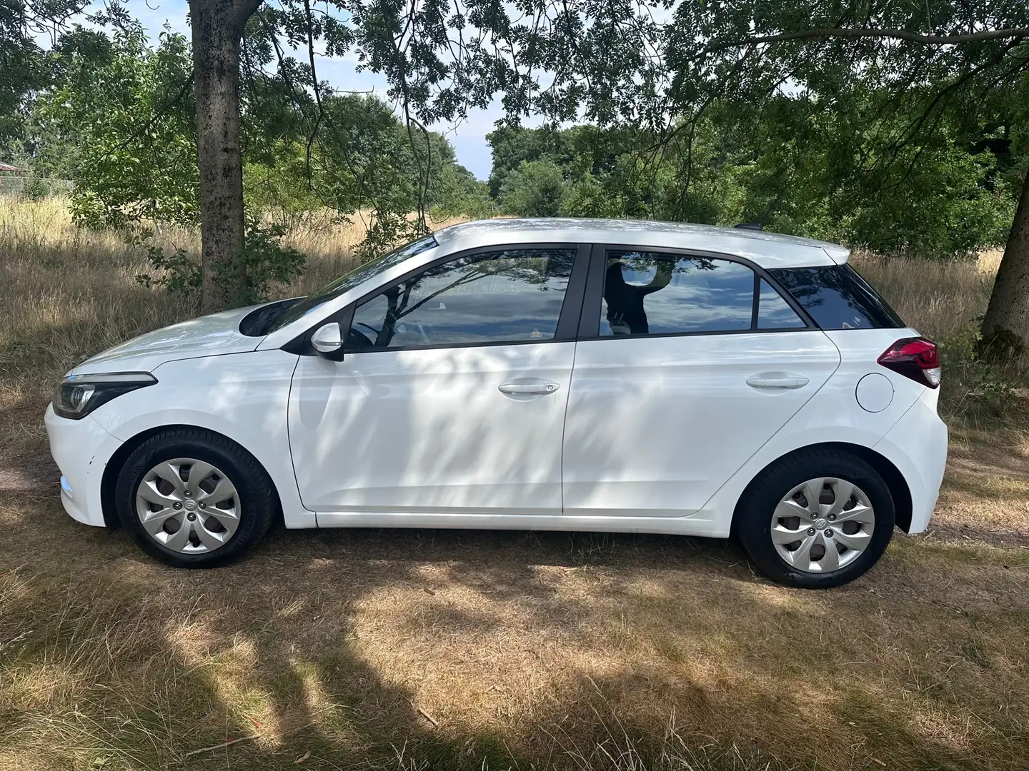 Hyundai i20 1.2 HP i-Motion Comfort APK 04-10-2025 Wit - 2