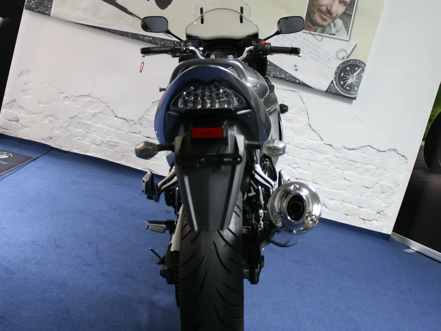 Suzuki GSX 1250 GSX1250FAL0 Silver - 1