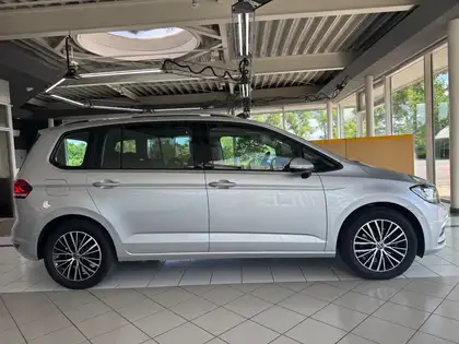 Annonce voiture d'occasion Volkswagen Touran - CARADIZE