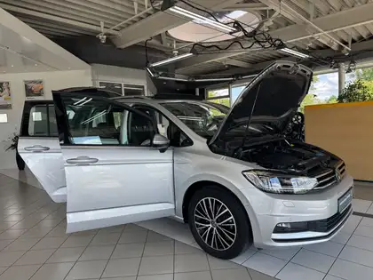 Annonce voiture d'occasion Volkswagen Touran - CARADIZE