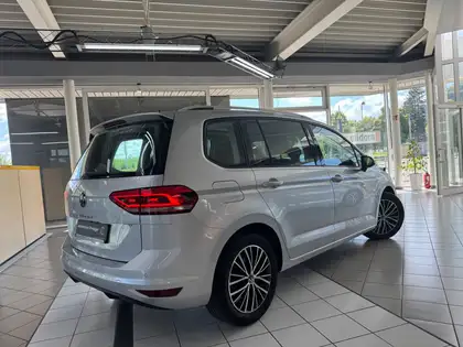 Annonce voiture d'occasion Volkswagen Touran - CARADIZE