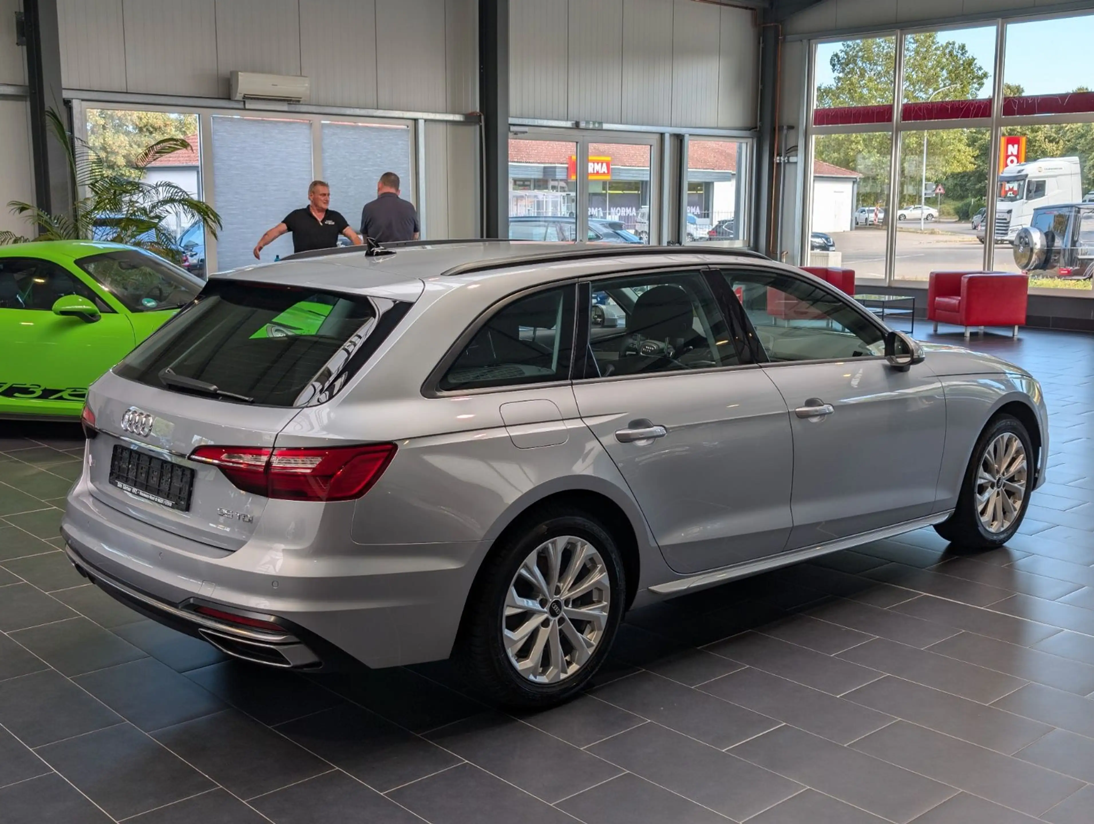 Audi A4 Avant 35 TDI S tronic advanced — photo 6