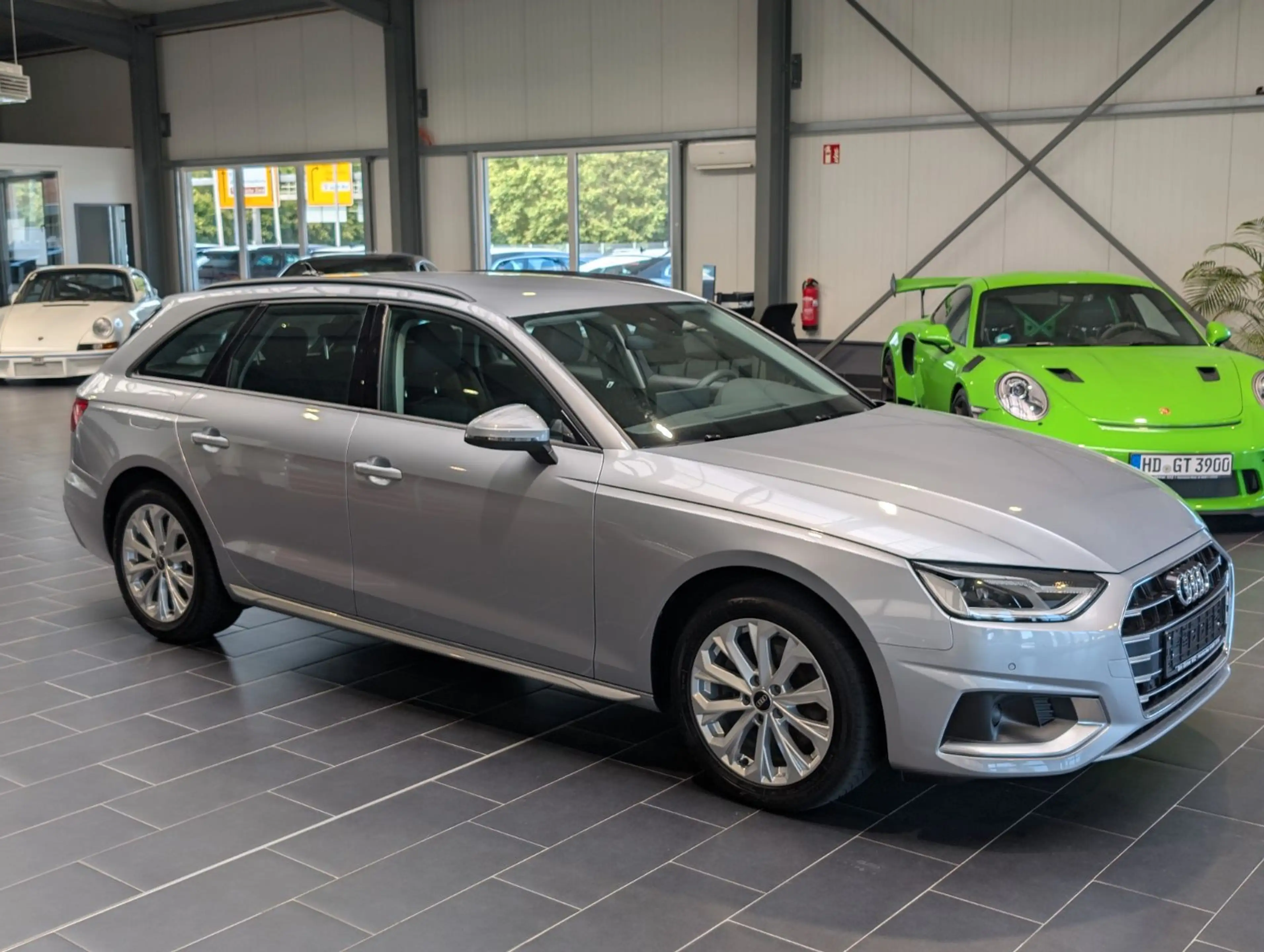 Audi A4 Avant 35 TDI S tronic advanced — photo 5