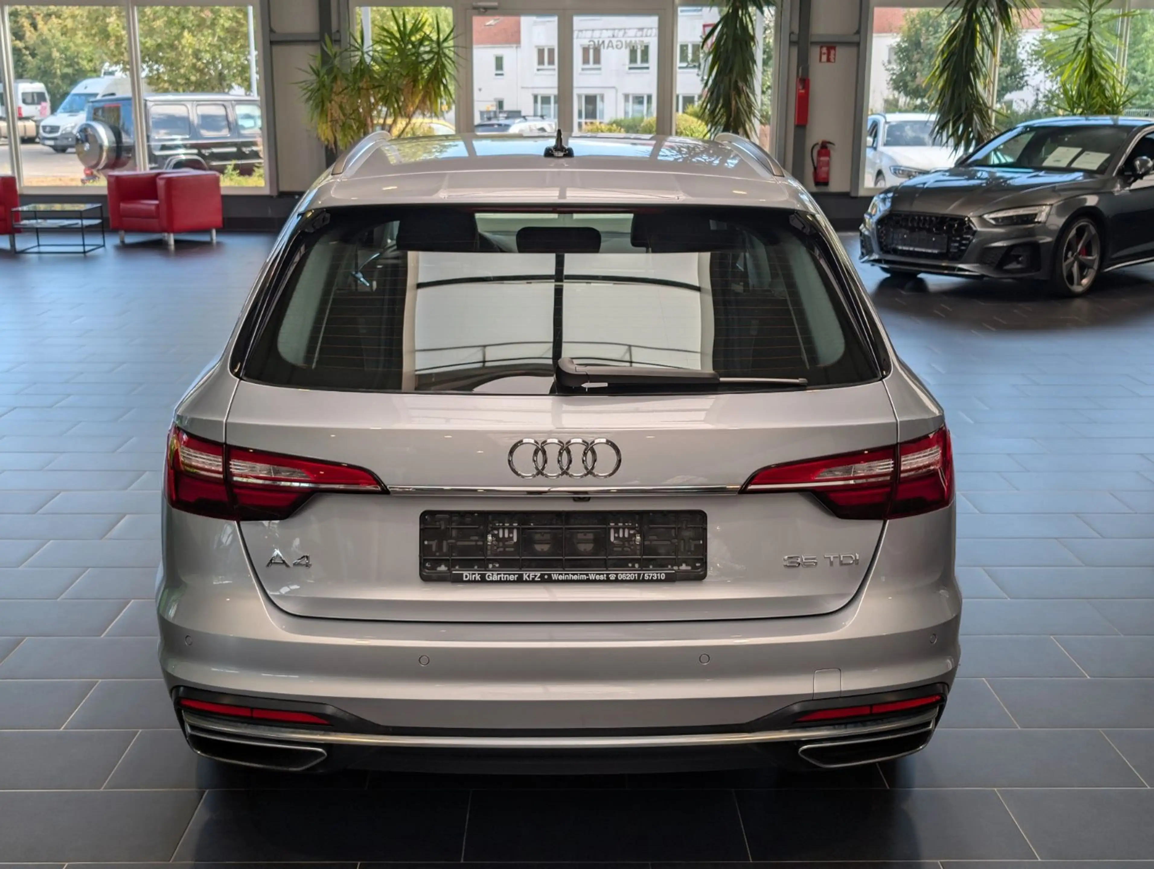 Audi A4 Avant 35 TDI S tronic advanced — photo 4