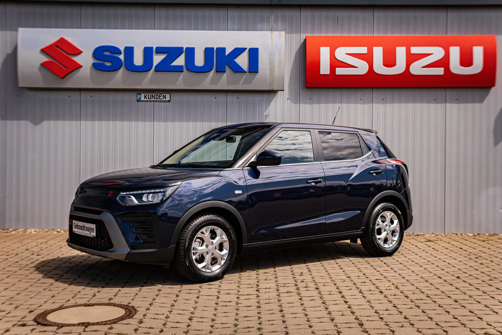KGM Tivoli 1.5 T-GDI Nomad *Allwetter *NAVI *SHZ *RFK *DAB Blauw - 1