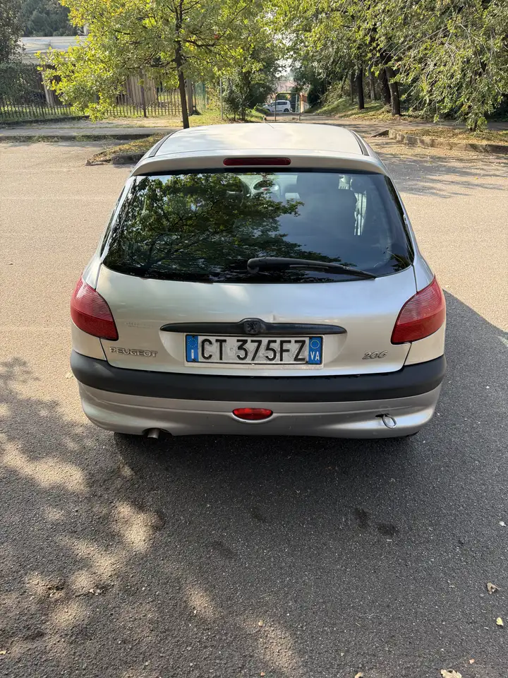 Peugeot 206 5p 1.1 XR, foto 3