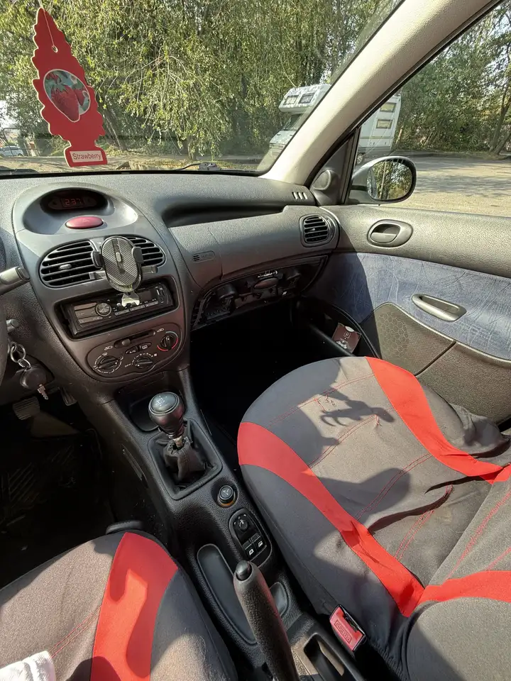 Peugeot 206 5p 1.1 XR, foto 11