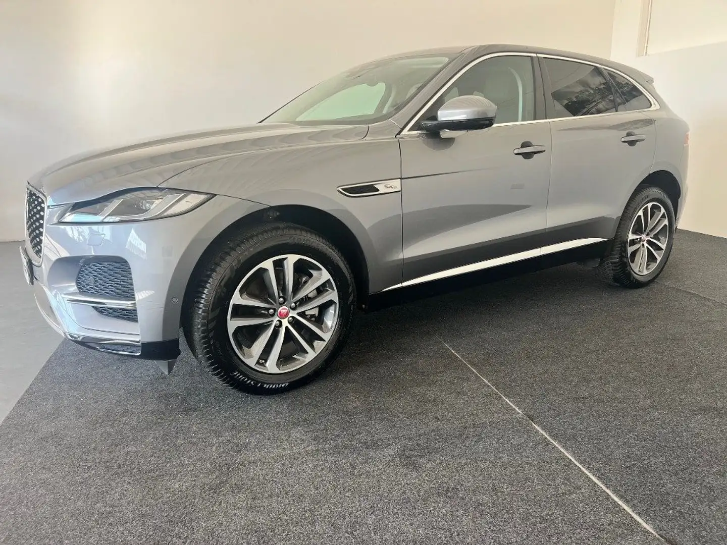 Jaguar F-Pace 2.0 D 204 CV AWD aut. S Grigio - 2