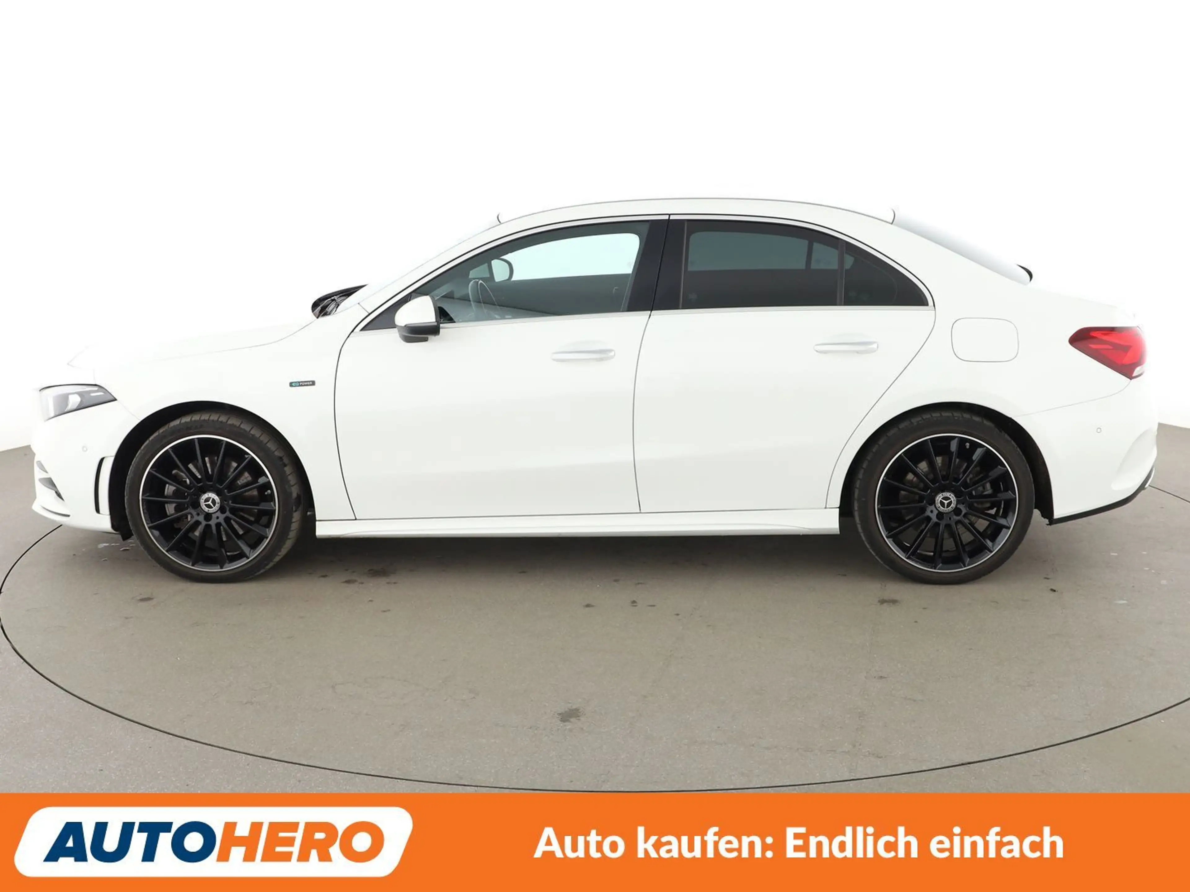 Mercedes-Benz A 250 A 250e AMG Line Aut.*NAVI*LED*TEMPO*PDC*SHZ* — photo 3