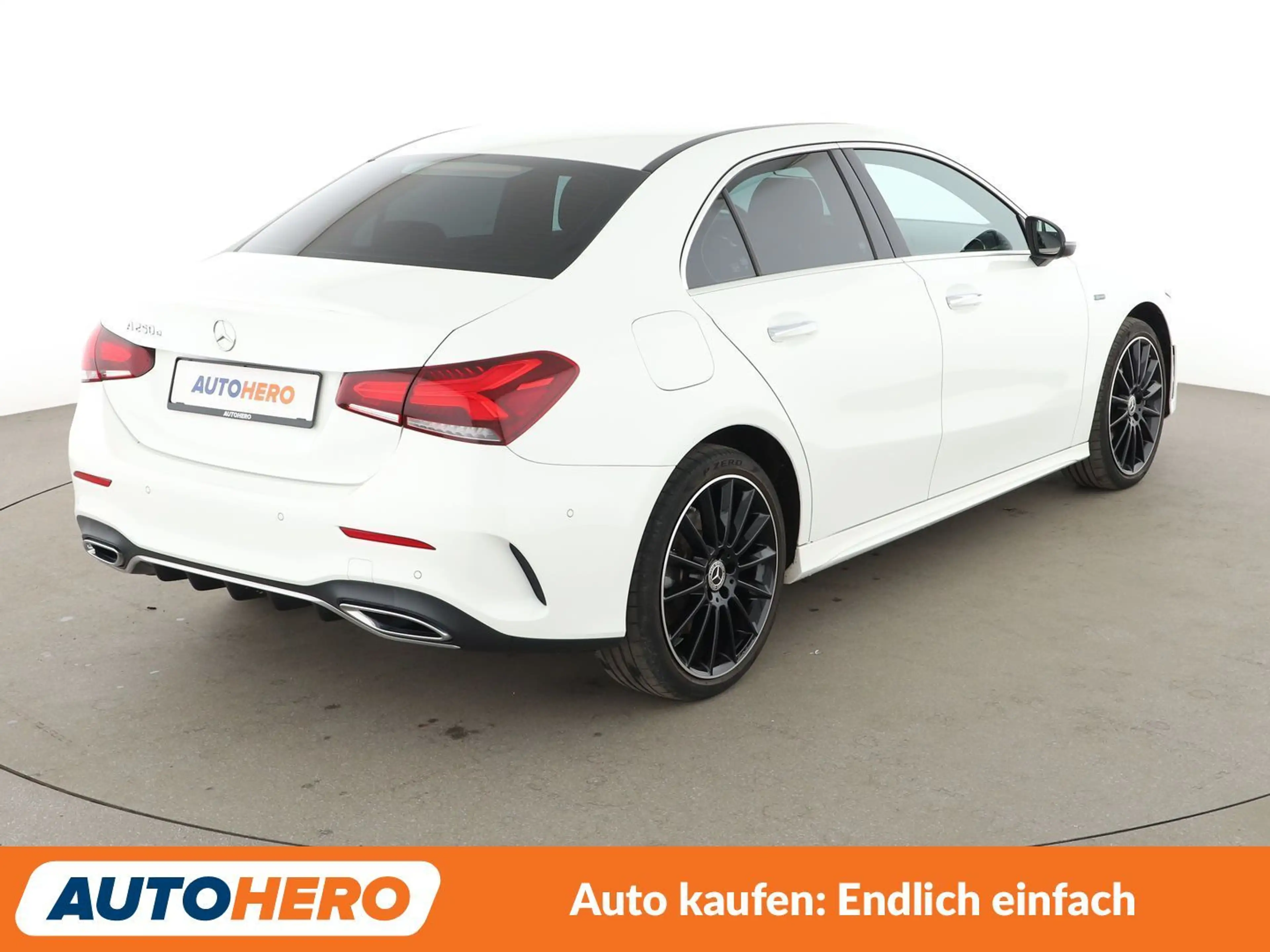 Mercedes-Benz A 250 A 250e AMG Line Aut.*NAVI*LED*TEMPO*PDC*SHZ* — photo 6
