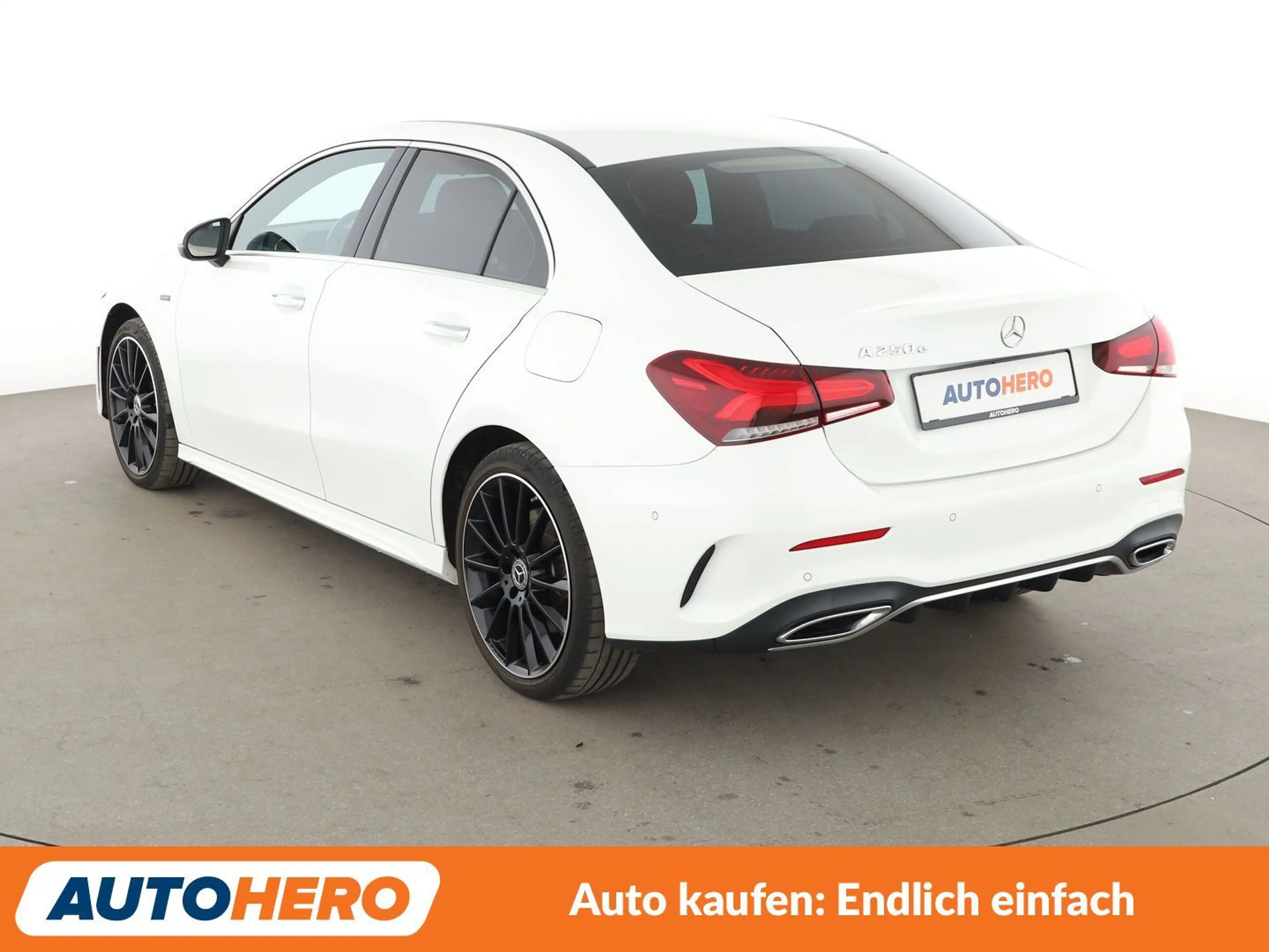 Mercedes-Benz A 250 A 250e AMG Line Aut.*NAVI*LED*TEMPO*PDC*SHZ* — photo 4