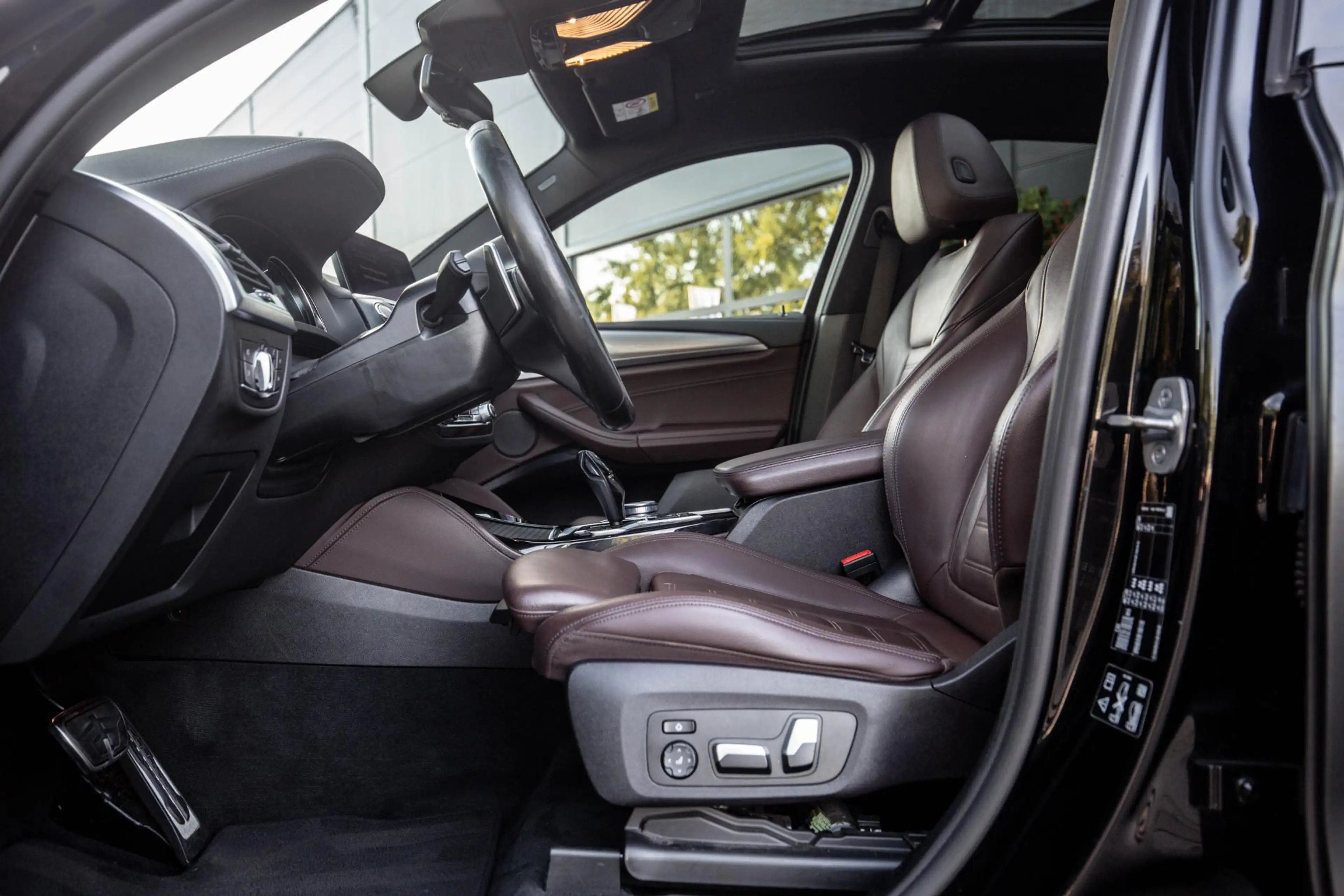 BMW X4 M40i High Executive — photo 4
