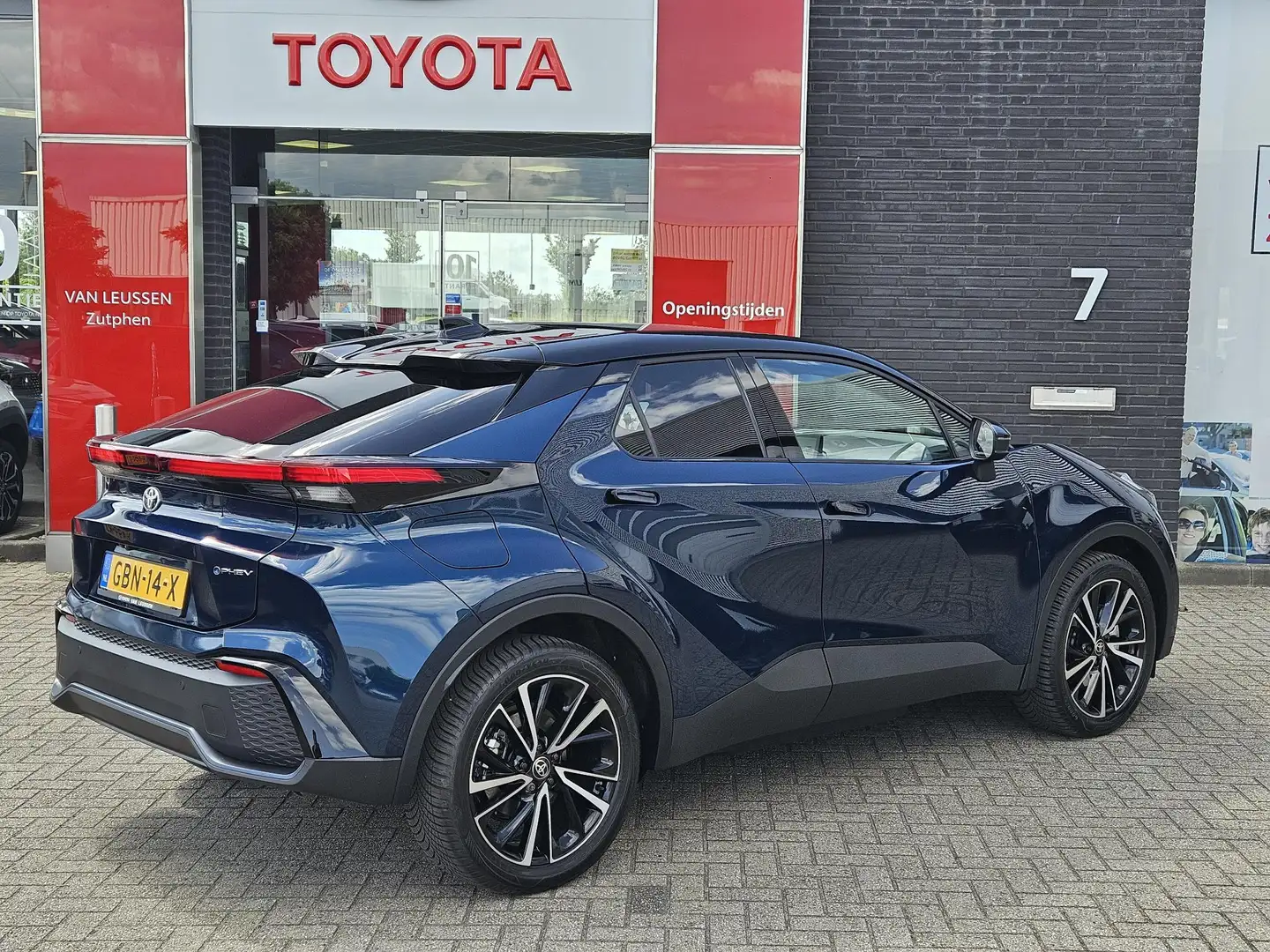 Toyota C-HR 2.0 Plug-in Hybrid 220 Executive NEXT GENERATION P Azul - 2