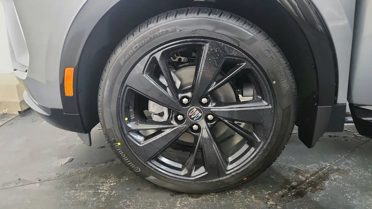Buick Envision снимка Buick Envision