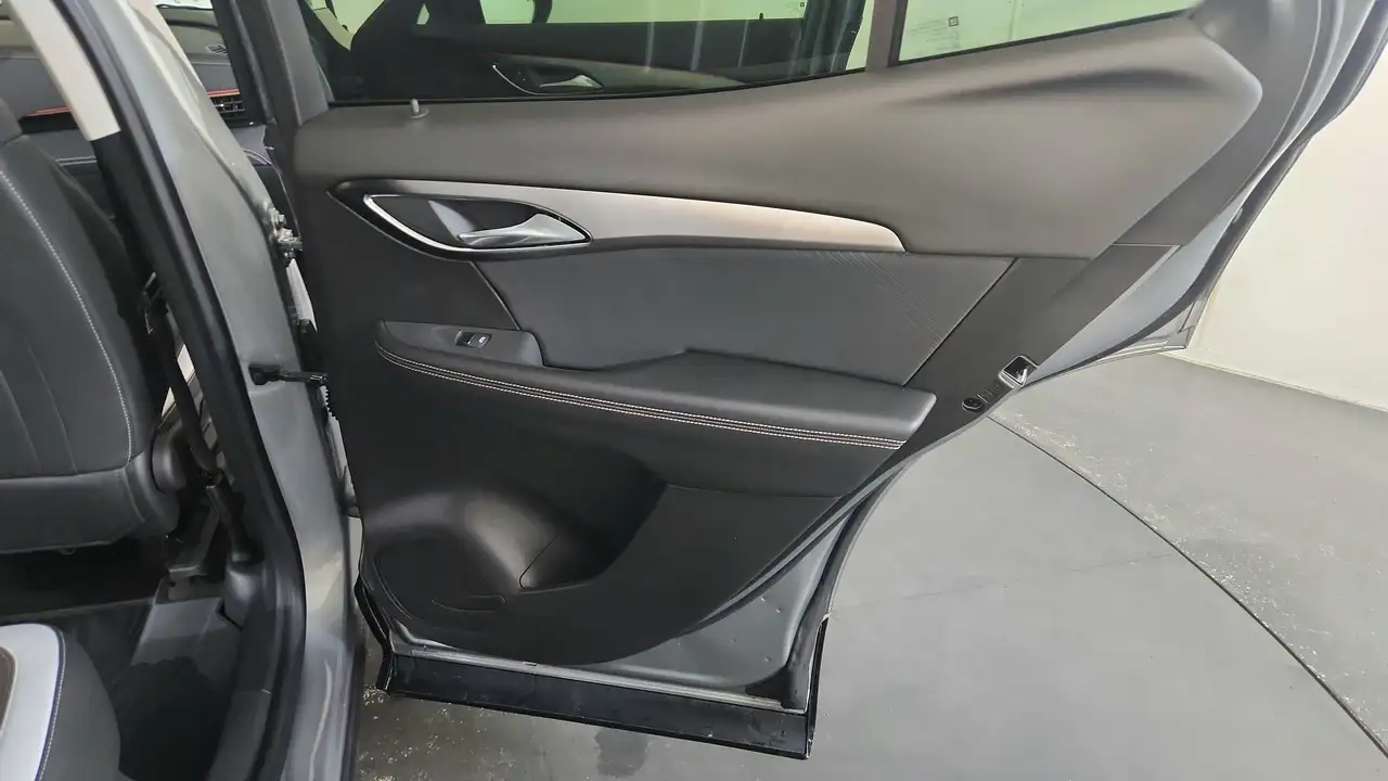 Buick Envision снимка Buick Envision