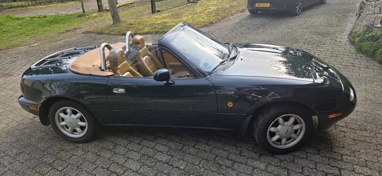 Mazda MX-5 NA Sondermodell British Racing Green N°130, foto 2