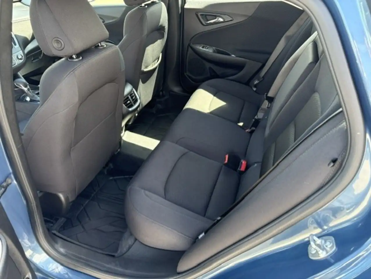 Chevrolet Malibu снимка Chevrolet Malibu