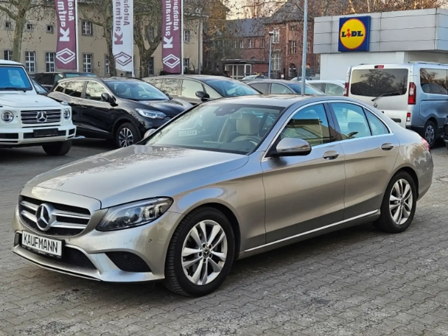 Mercedes-Benz C 200 MULTIBEAM HUD Navi LED Blendfreies Fernl. Kurvenli Argent - 1