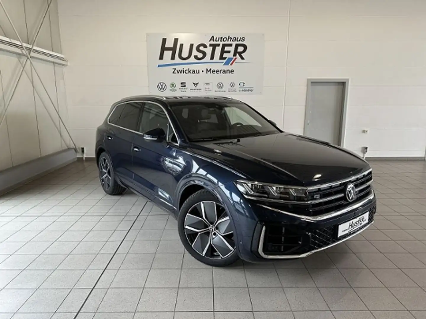 Volkswagen Touareg R-Line 3.0 V6 TSI 4Motion *STHZ,PANORAMA,AHK,LEDE Blau - 2