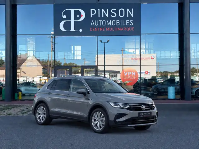 Volkswagen Tiguan Tiguan 1.5 TSI 150 BV DSG 7 Elegance PHASE 2 avec Affichage tête-haute et Caméra 360\u0026de