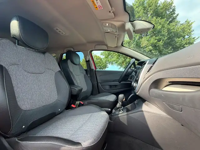 Renault Captur view 11