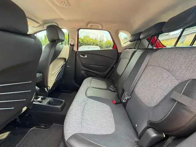 Renault Captur view 12