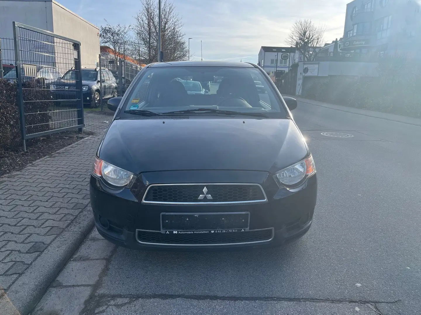 Mitsubishi Colt XTRA Schwarz - 2