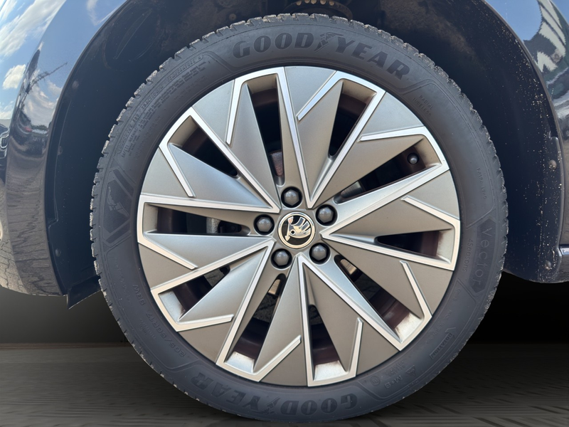 Skoda Scala 1.0 TSI Clever CAR-PLAY*AHK*SHZ Klima — photo 10