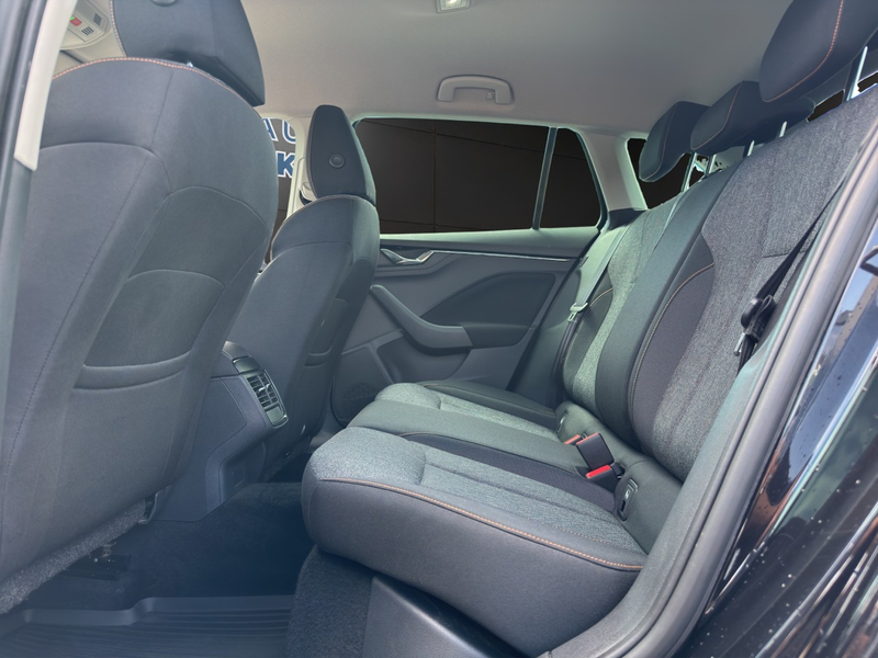 Skoda Scala 1.0 TSI Clever CAR-PLAY*AHK*SHZ Klima — photo 12