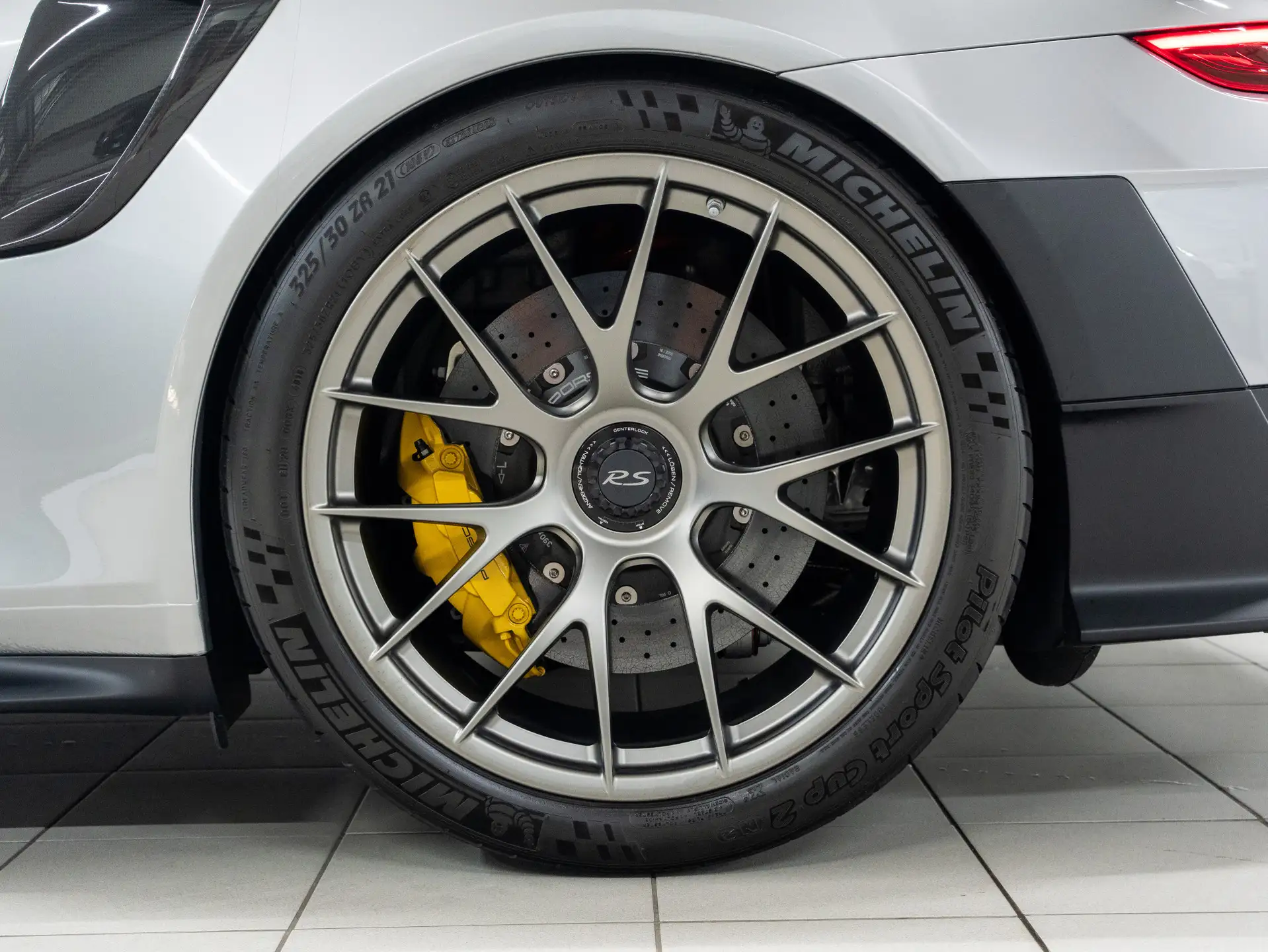 포르쉐 911 Turbo Coupe 2018 화이트 사진 8