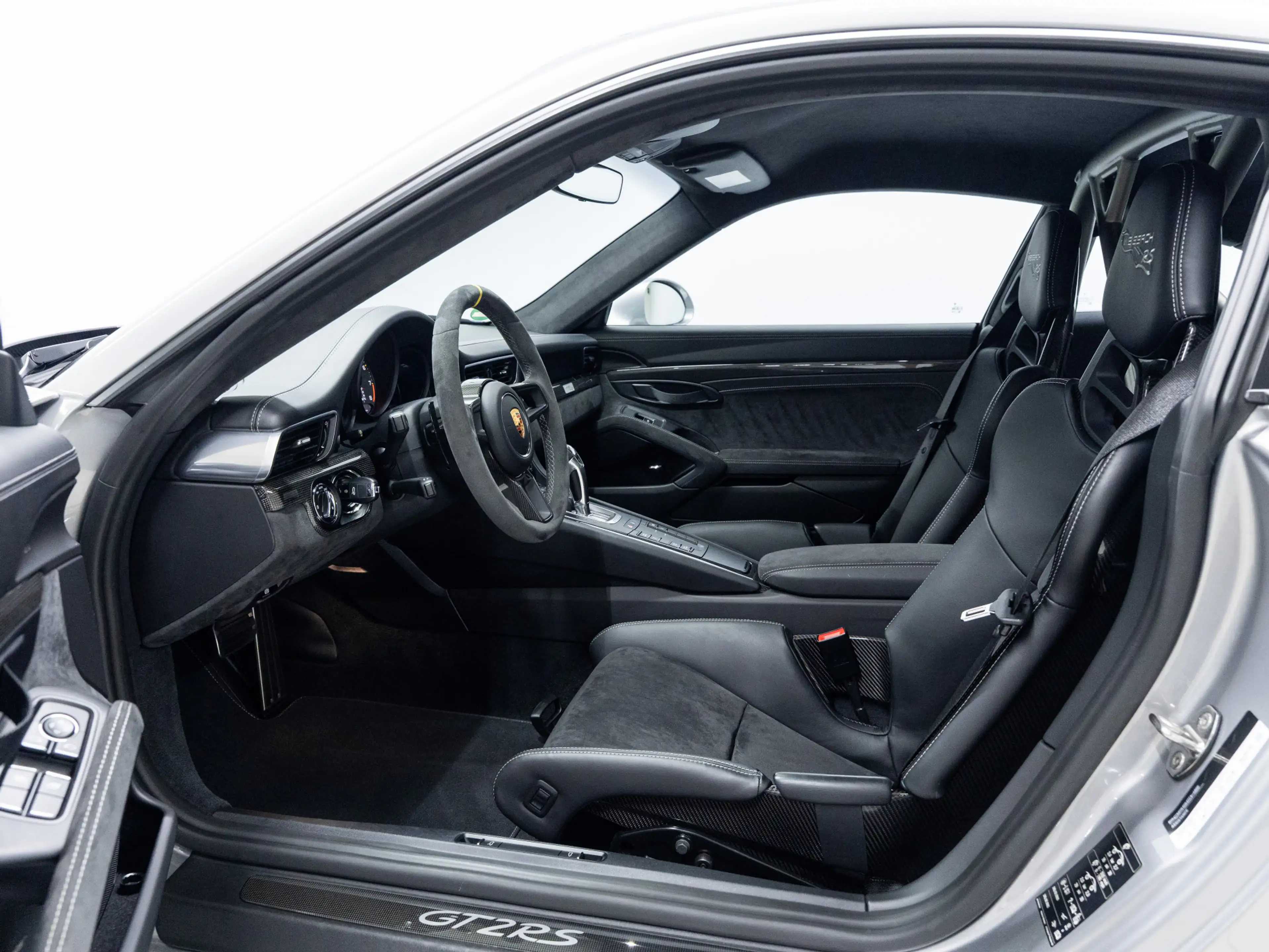 Porsche 991 GT2 RS — photo 7