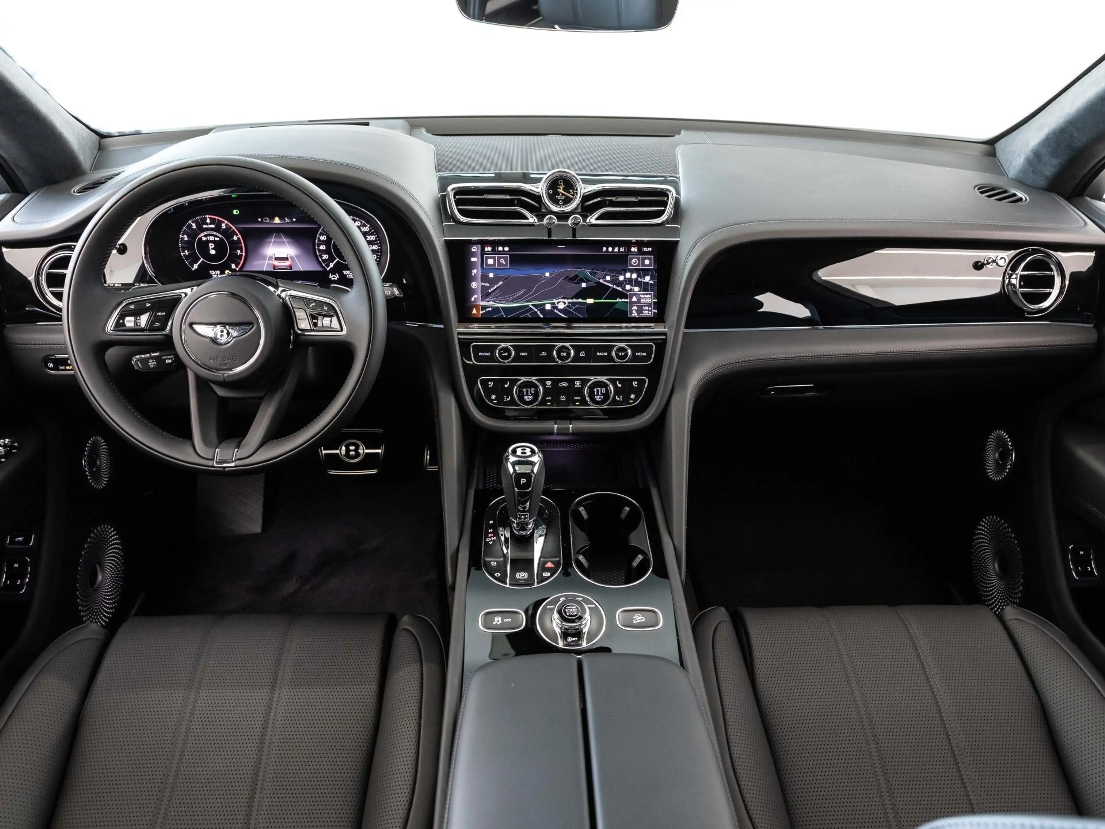 Bentley Bentayga V8 von BENTLEY MANNHEIM — photo 7