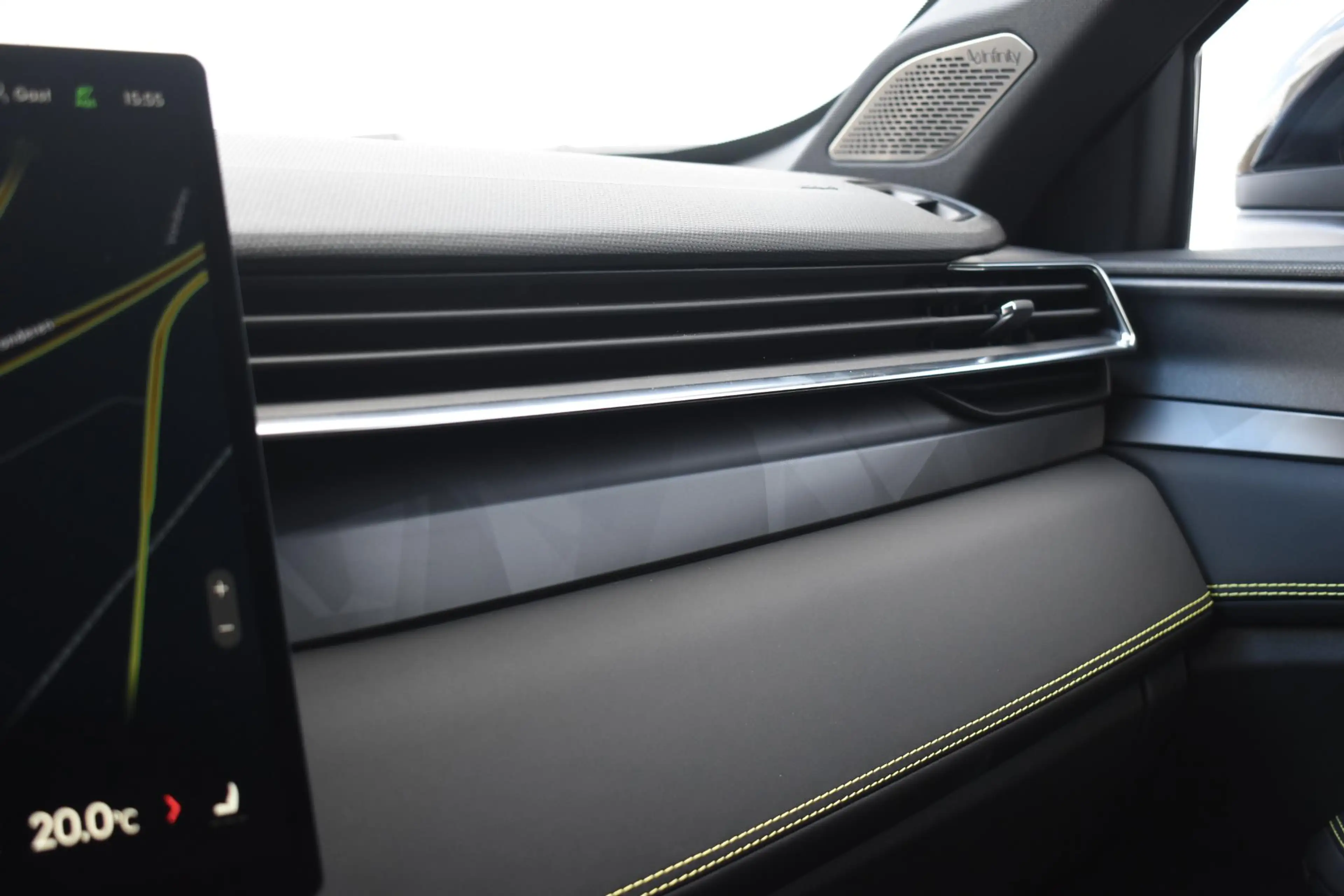 Lynk & Co 01 276PK Automaat More / Adaptive cruise control / Le — photo 38