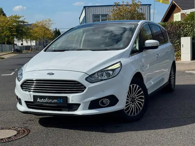 Ford S-Max Titanium AWD *Garantie*Autom.*Navi*Pano*