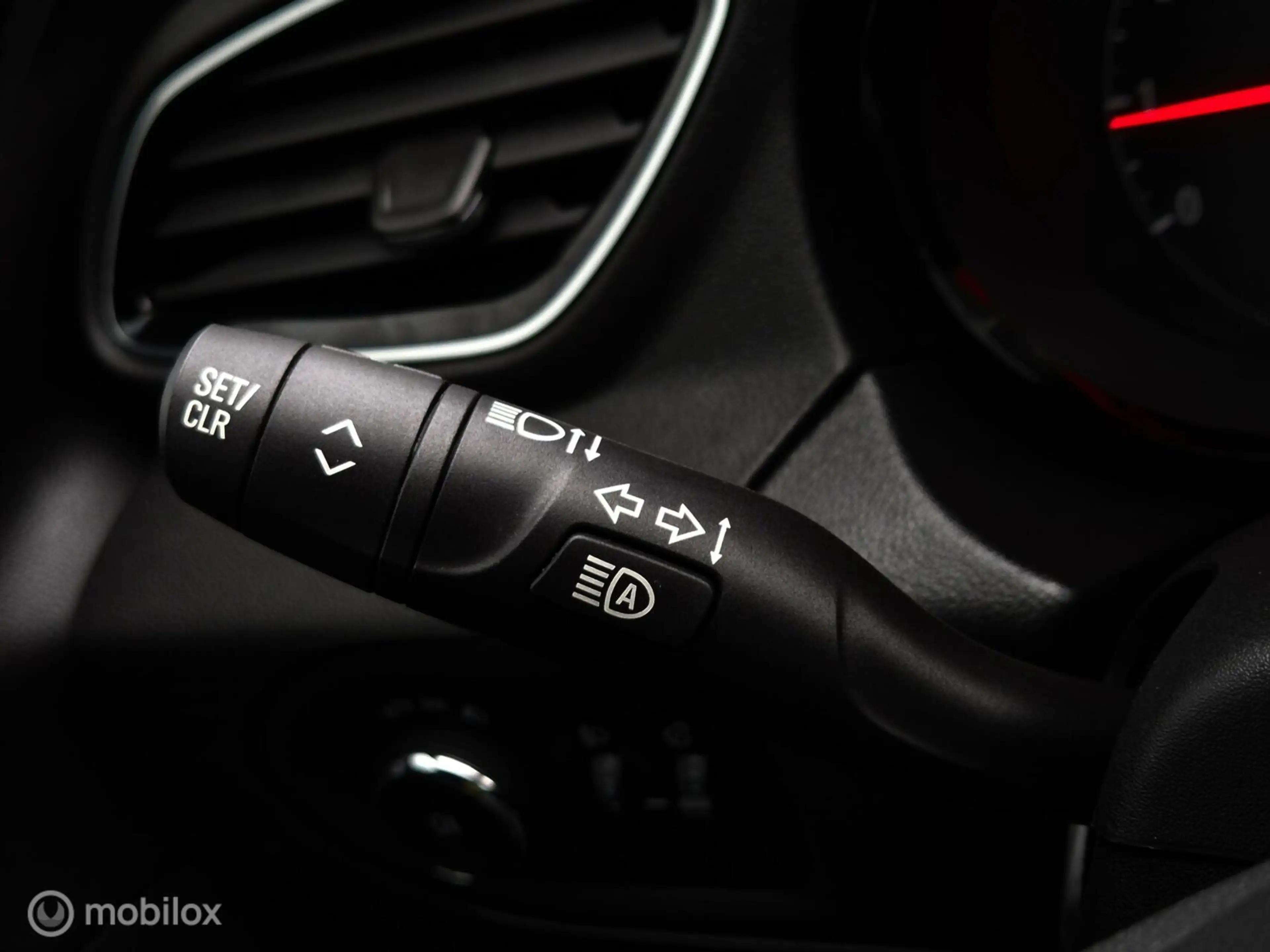 Opel Grandland X 1.2 TURBO BUSINESS +/CAMERA/LED/HALF LEDER/CARPLAY — photo 40