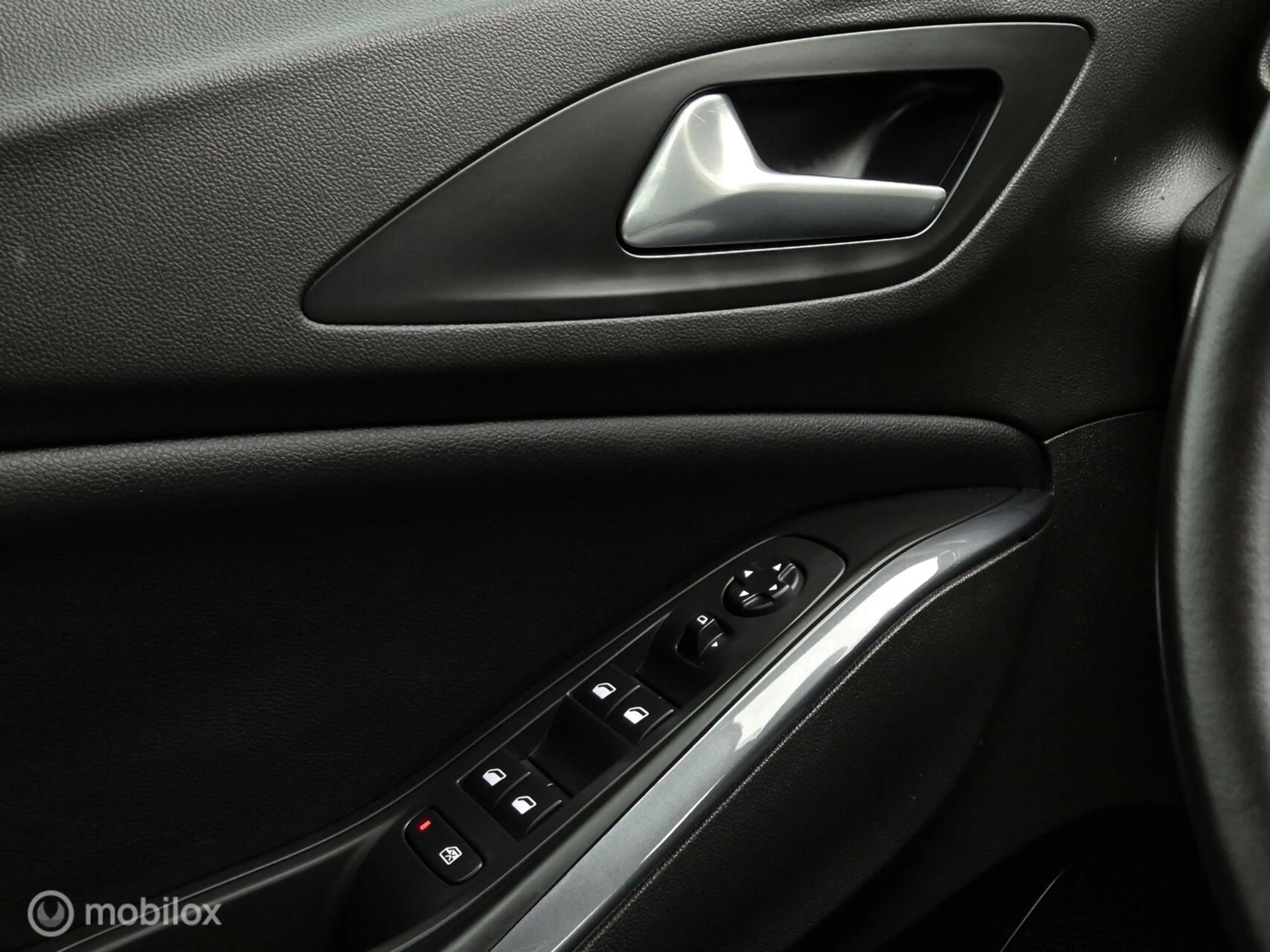 Opel Grandland X 1.2 TURBO BUSINESS +/CAMERA/LED/HALF LEDER/CARPLAY — photo 44