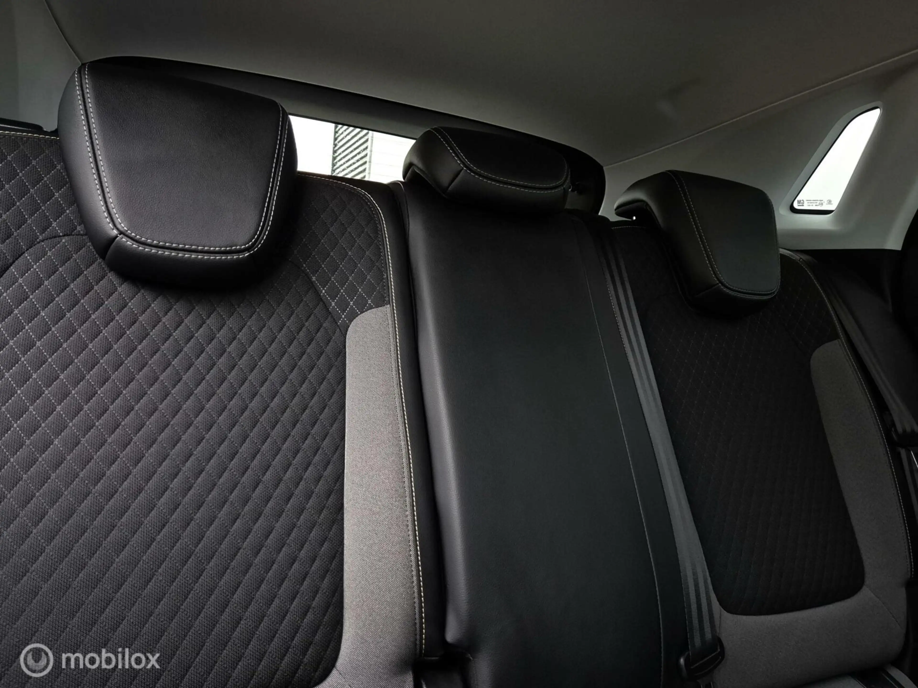 Opel Grandland X 1.2 TURBO BUSINESS +/CAMERA/LED/HALF LEDER/CARPLAY — photo 18