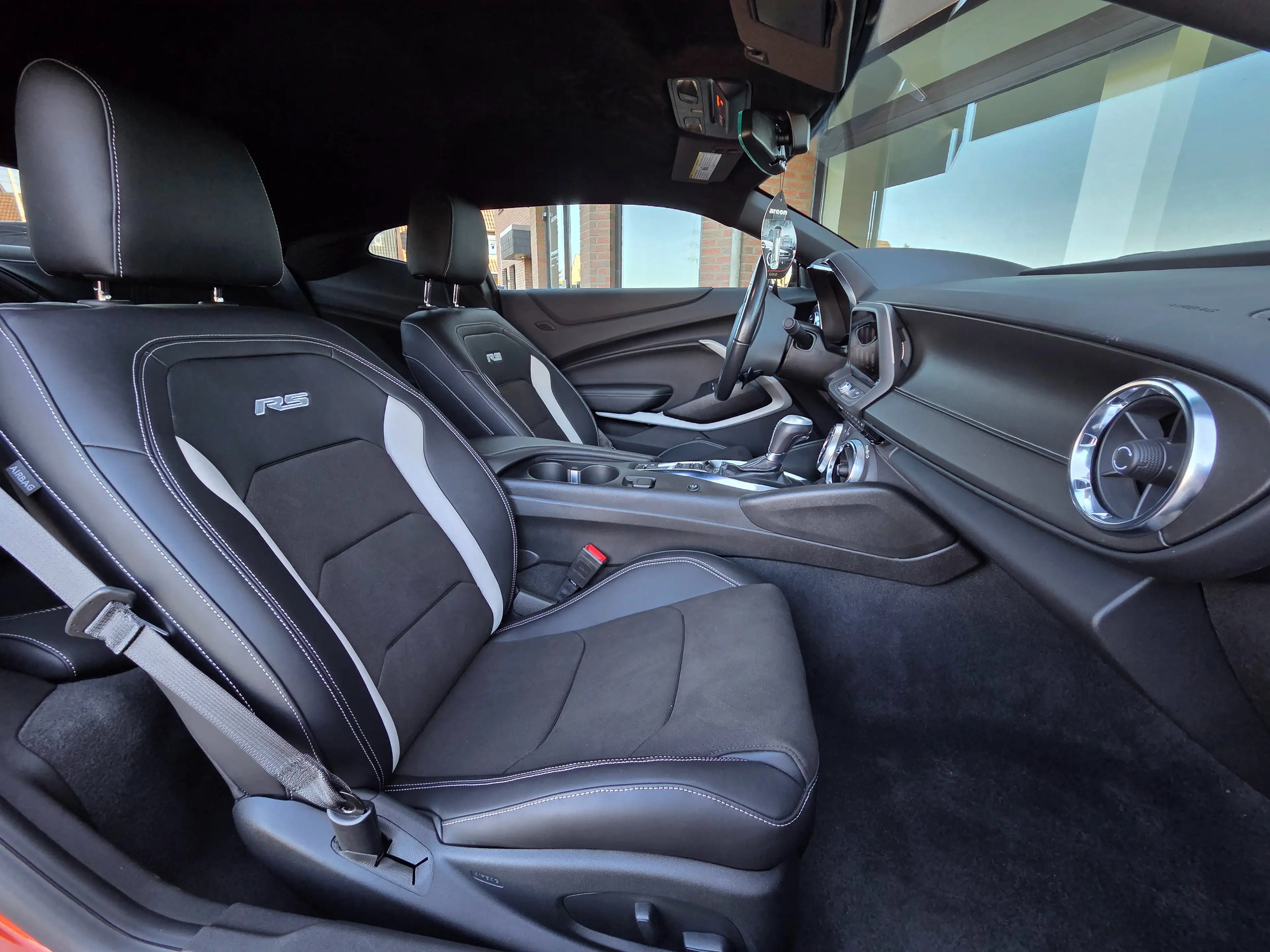 Chevrolet Camaro Coupé 2.0 / LED/CarPlay/20ZOLL/NAVI — photo 11