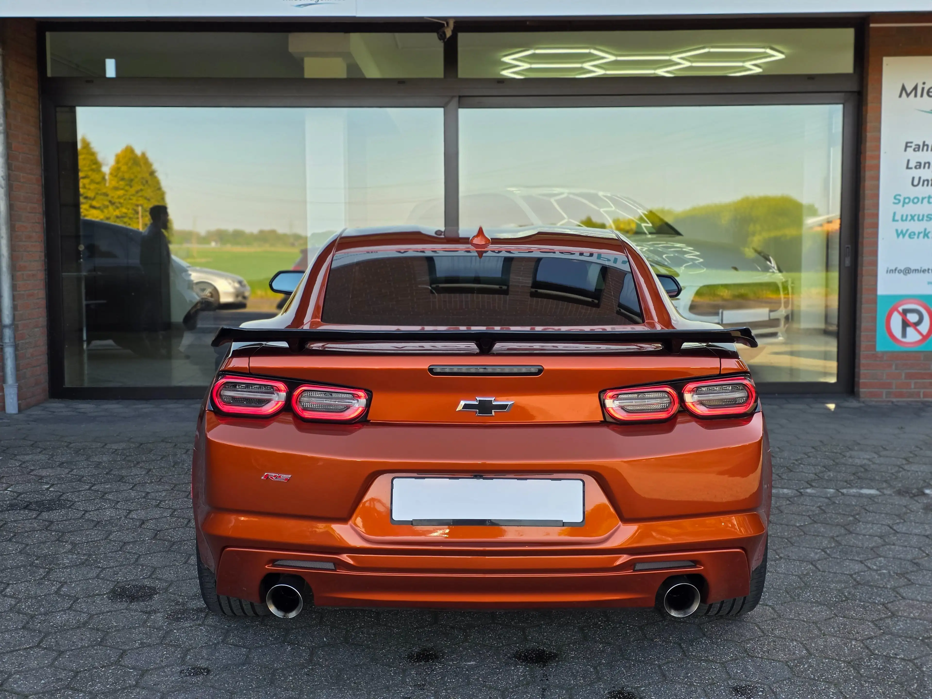 Chevrolet Camaro Coupé 2.0 / LED/CarPlay/20ZOLL/NAVI — photo 6