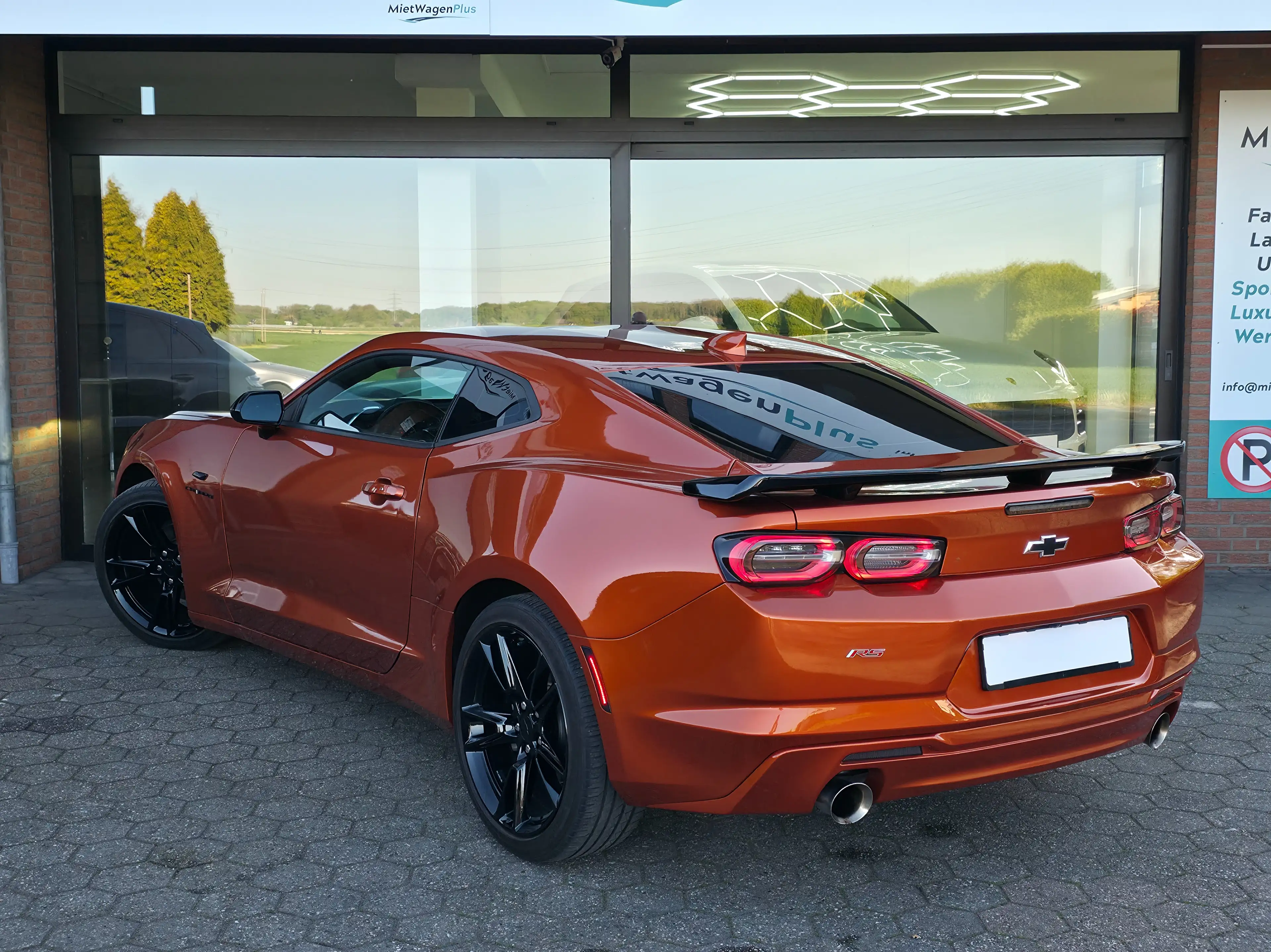 Chevrolet Camaro Coupé 2.0 / LED/CarPlay/20ZOLL/NAVI — photo 7